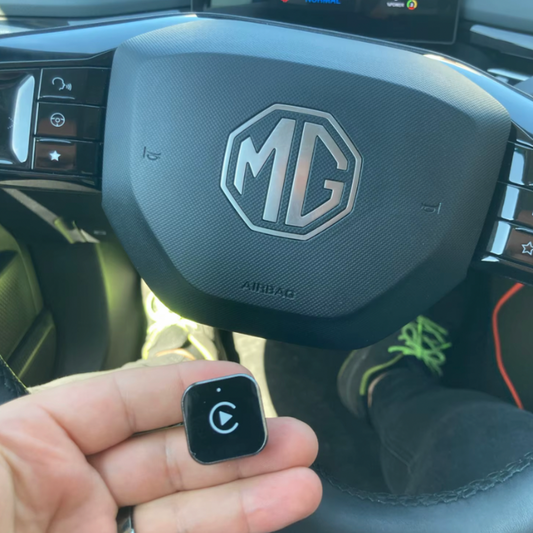 2-IN-1 WIRELESS CARPLAY ADAPTER